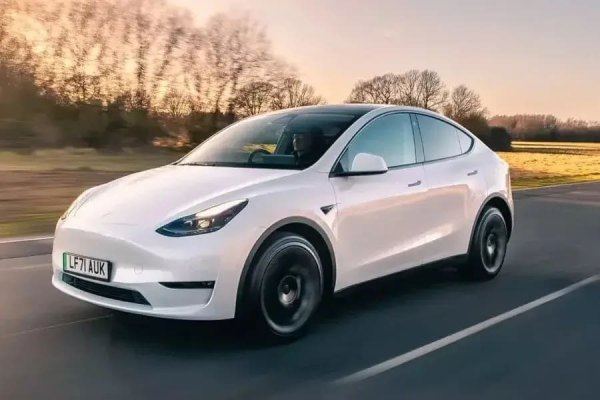 Tesla Araçlarında SIM Kart Aktivasyonu